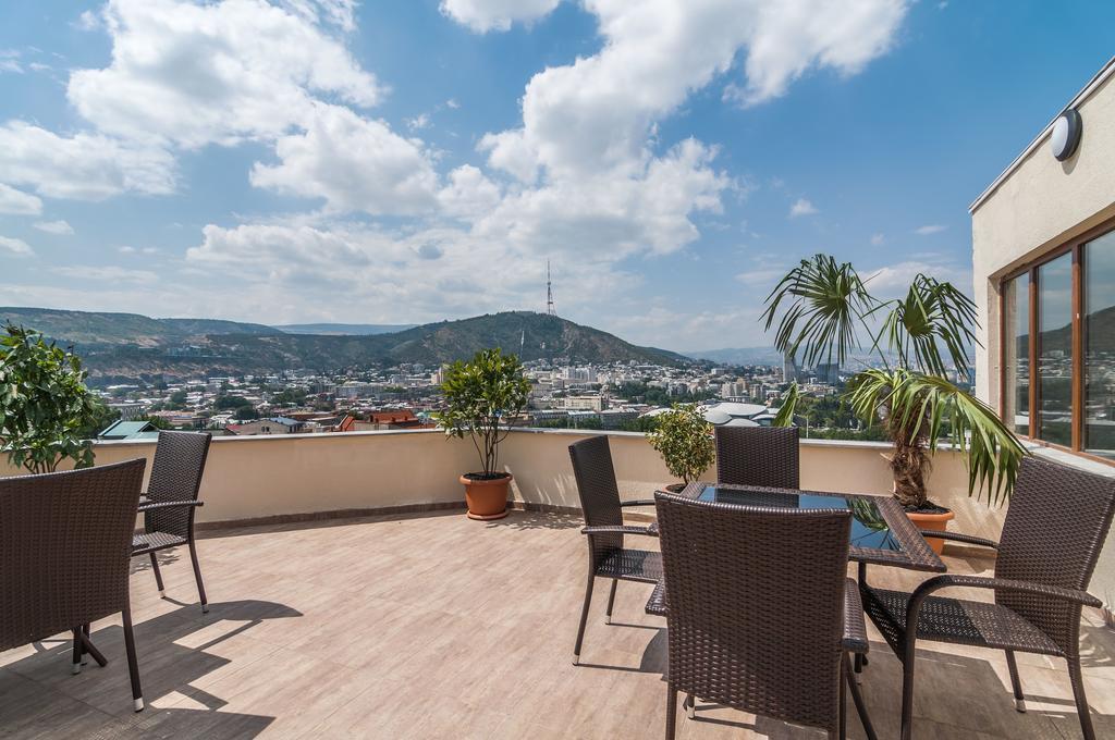 Liva Hotel Tbilisi Exterior foto